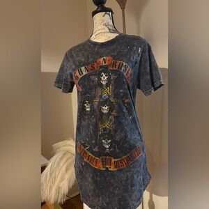 Guns N' Roses Graphic Distressed Long Tee